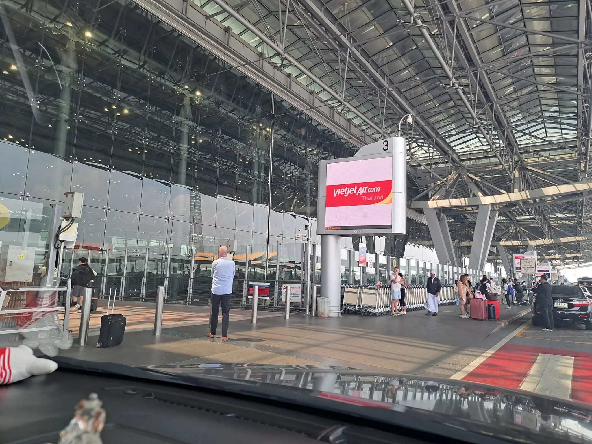 Airport pick-up photo