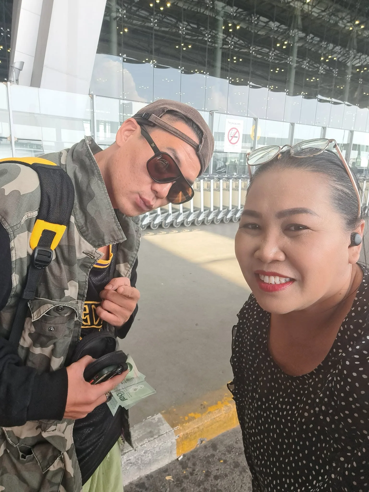 Airport pick-up photo